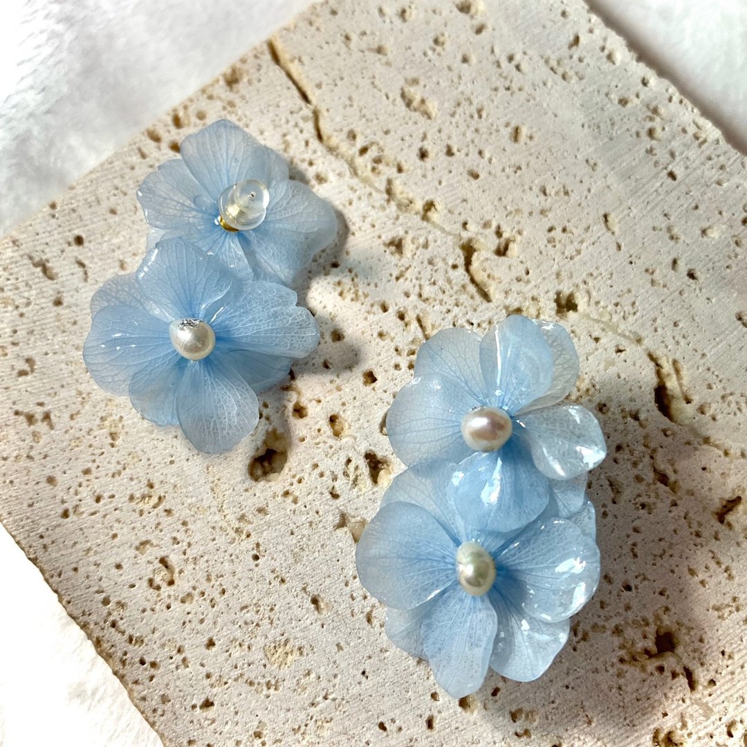 自信之作 优雅启程系列 真花 天然珍珠 (耳针/耳夹/耳环) - 耳环/耳夹 - 植物．花 蓝色