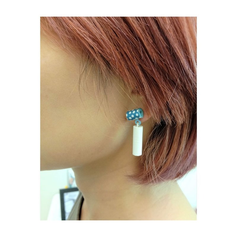 纸耳环_PENDERE_缤纷色_M尺寸 925纯银 - 耳环/耳夹 - 纸 蓝色