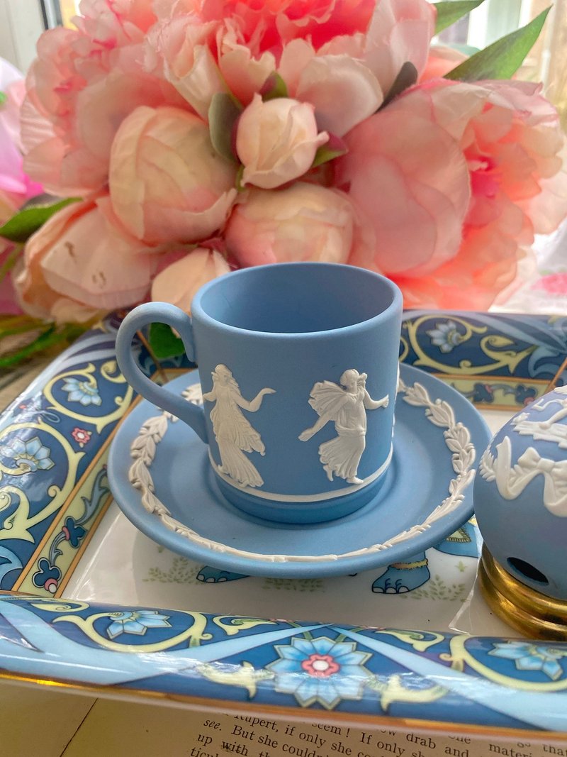 1950年 Wedgwood Jasper 跳舞女郎浮雕咖啡杯 古董杯 库存品完整 - 咖啡杯/马克杯 - 瓷 蓝色