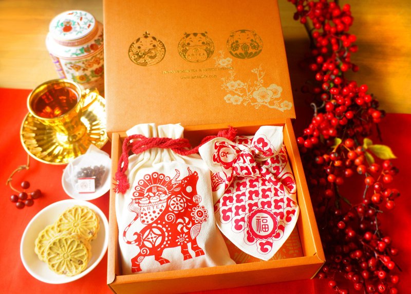 2021 独家礼盒【牛转干坤l 幸福满堂】茶食礼盒(杏仁饼+5款精品好茶) - 茶 - 棉．麻 红色