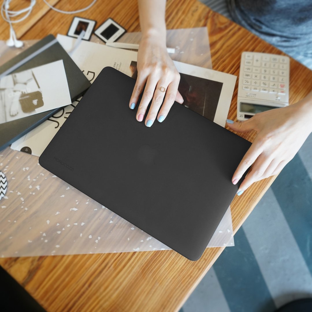 Lucid | 半透明哑面硬壳MacBook Pro 16寸 USB-C (2019) - 黑色 - 平板/电脑保护壳 - 塑料 黑色