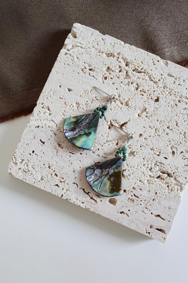 Lily Valley 森之物语 | 手工串珠耳环 - 耳环/耳夹 - 半宝石 绿色