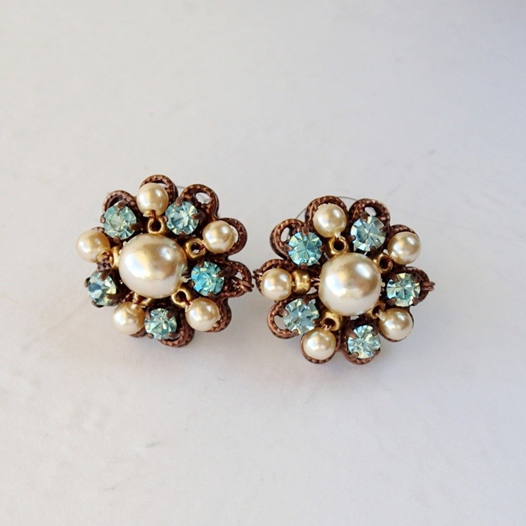 Aqua Blue Rhinestone Earrings with Pearls - Jewelry by mdmButiik - 耳环/耳夹 - 玻璃 蓝色