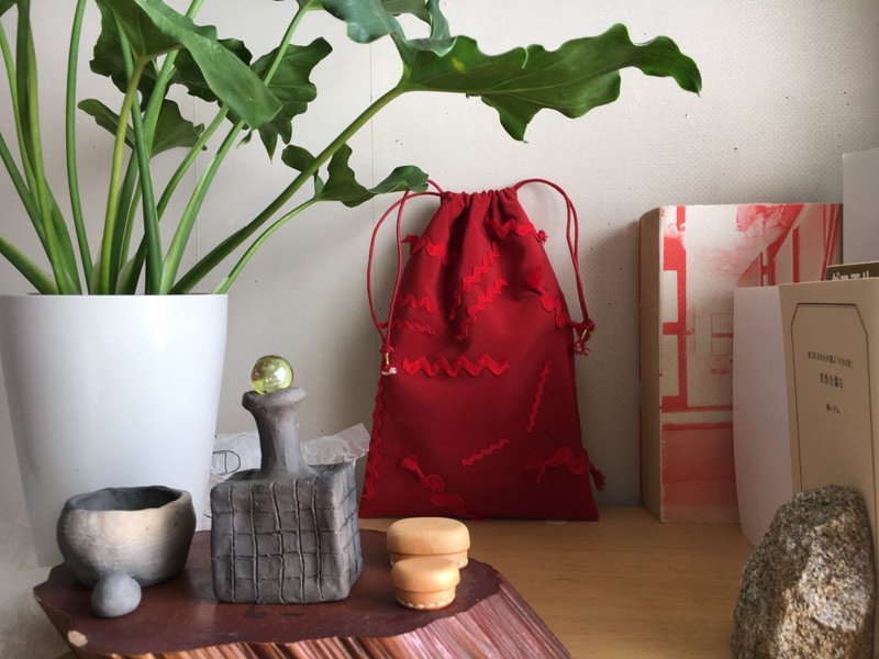 rickrack kinchaku ( red ) - 化妆包/杂物包 - 聚酯纤维 红色