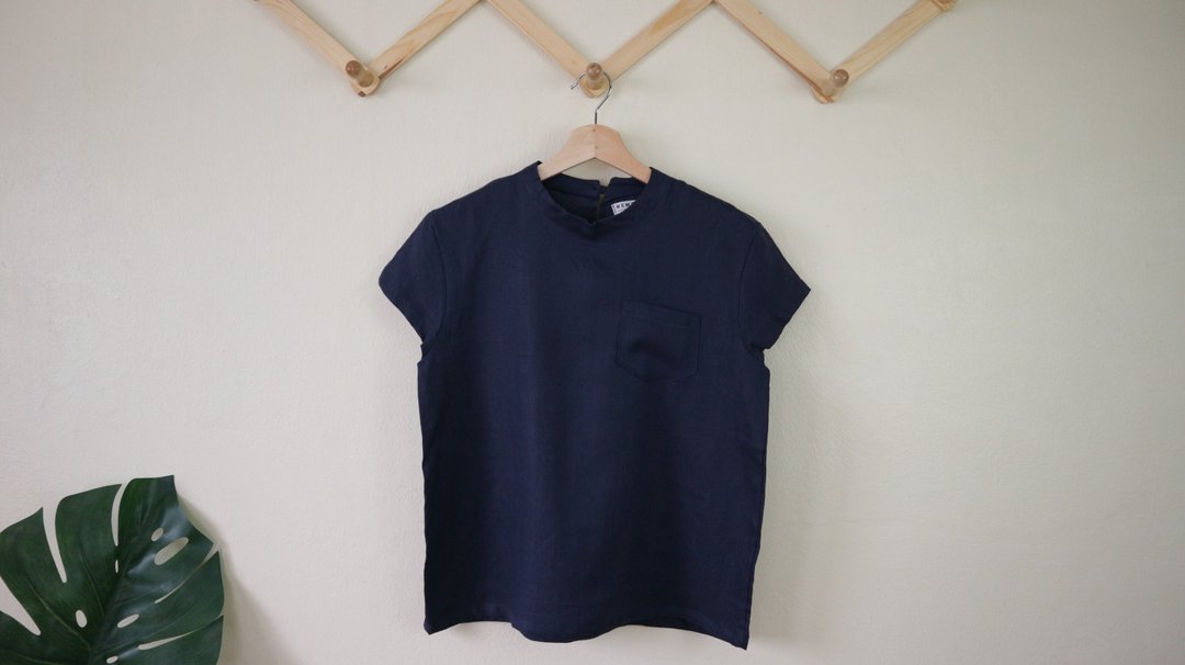 Turtle top in deep navy - 女装 T 恤 - 棉 
