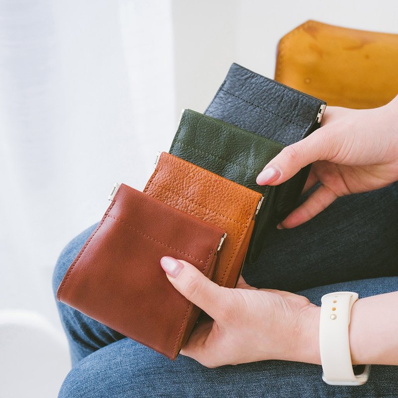 真皮扣环弹片收纳袋 X0103 黑/红棕V/黄棕V/绿V - 零钱包 - 真皮 多色