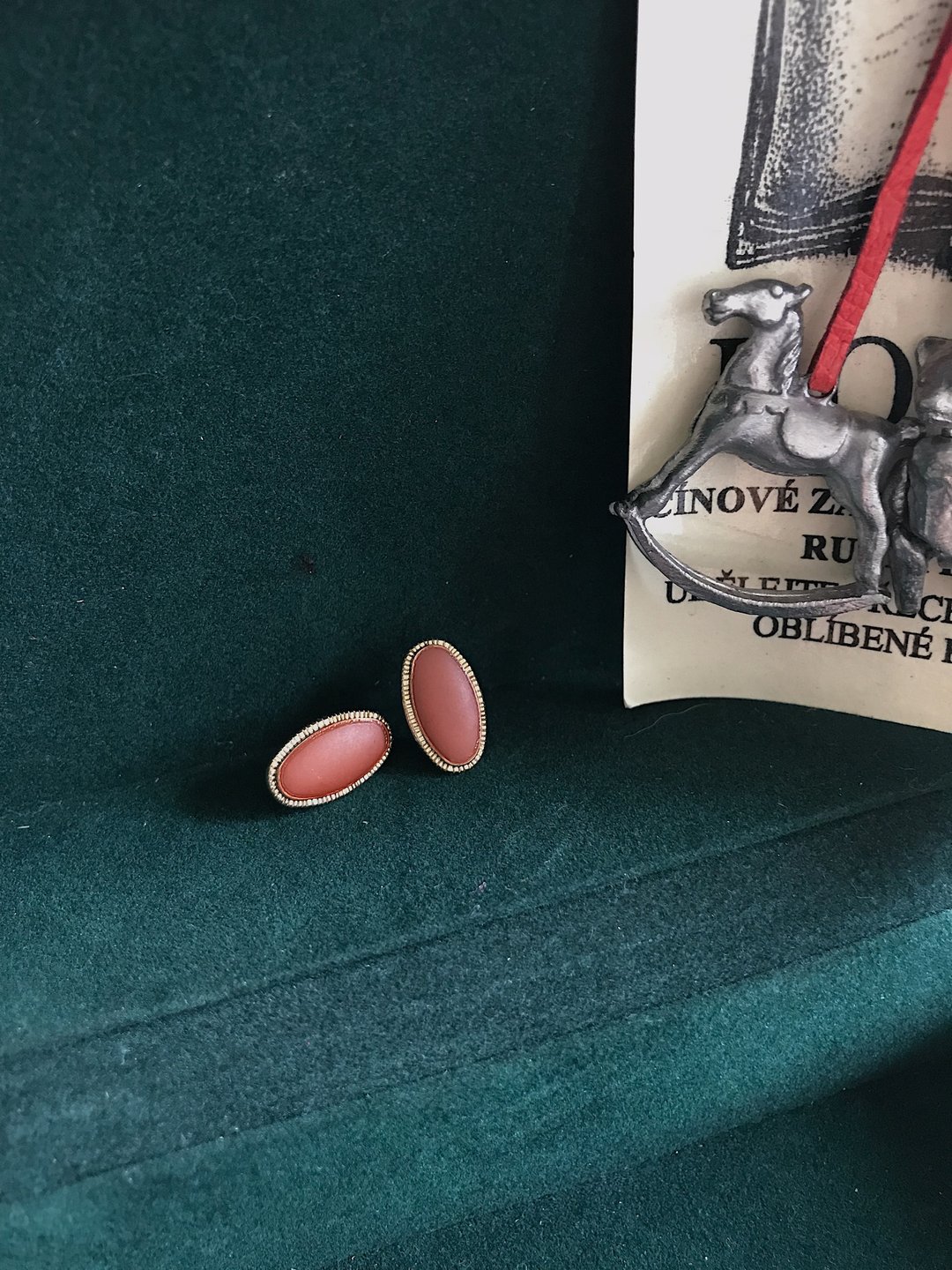 乌苏拉的宝石-橘色 - 耳环/耳夹 - 其他金属 