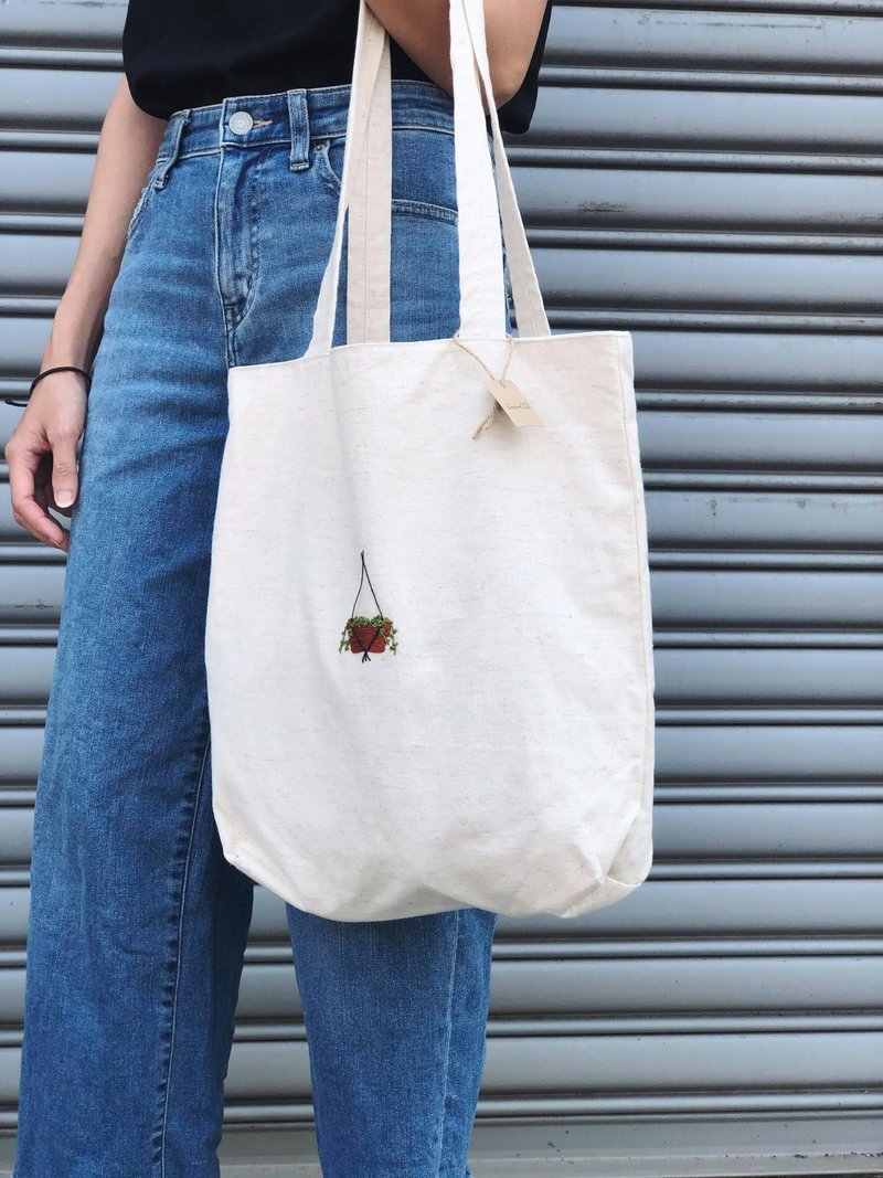 Green Plant 手工绣托特包/Tote Bag - 手提包/手提袋 - 环保材料 白色