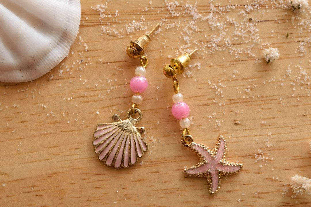 Cute &amp; Beauty Adorable Pink Sea Shell Star Fish Dangle Earrings - 耳环/耳夹 - 其他材质 粉红色