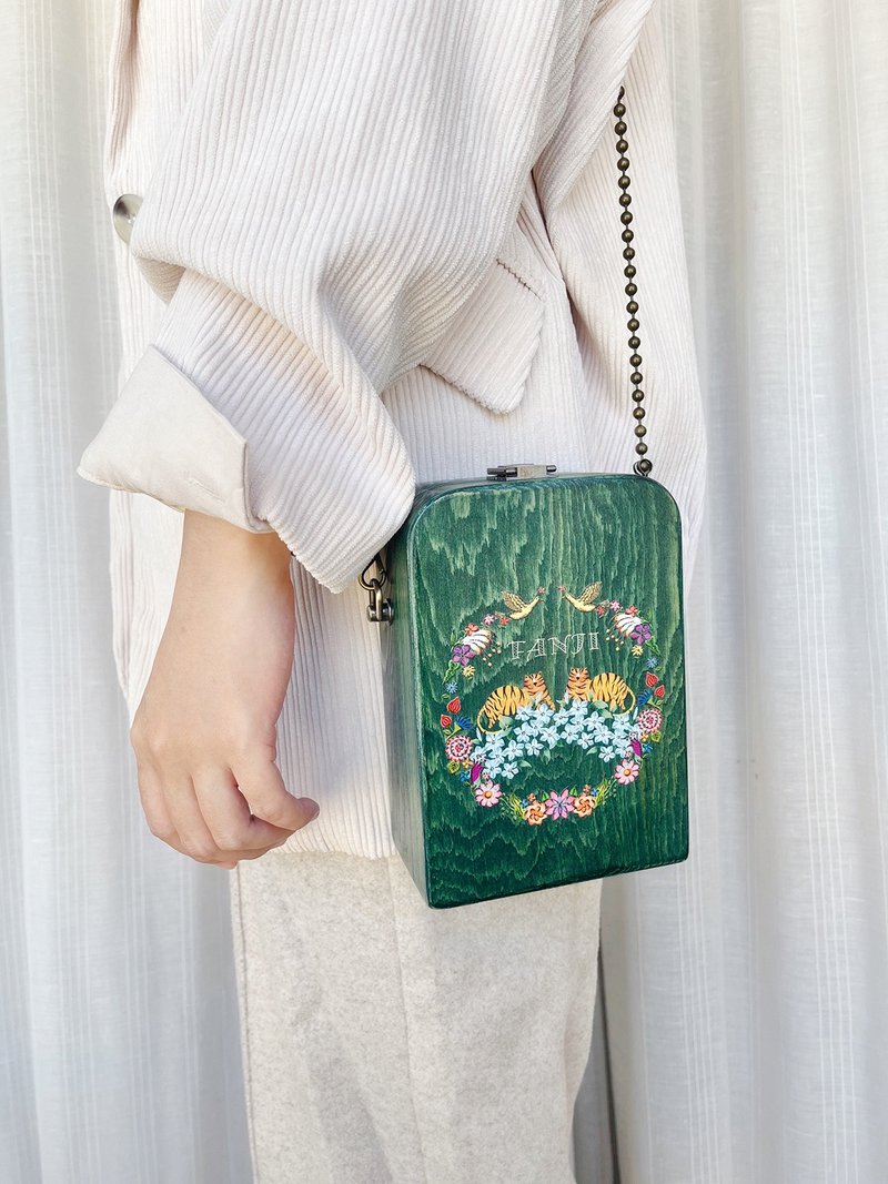 2022虎年限定 绿色木製 手机单肩 斜挎小包 - 侧背包/斜挎包 - 木头 绿色