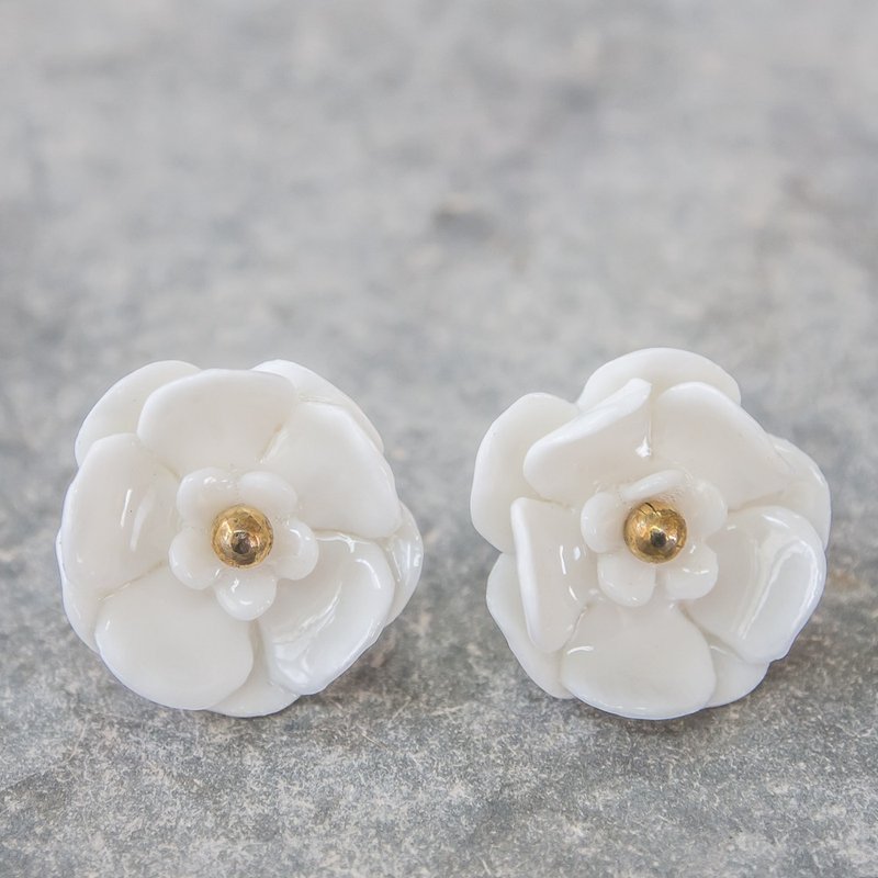 Plum ~ white porcelain flower tension back earrings ~ size S - 耳环/耳夹 - 瓷 白色