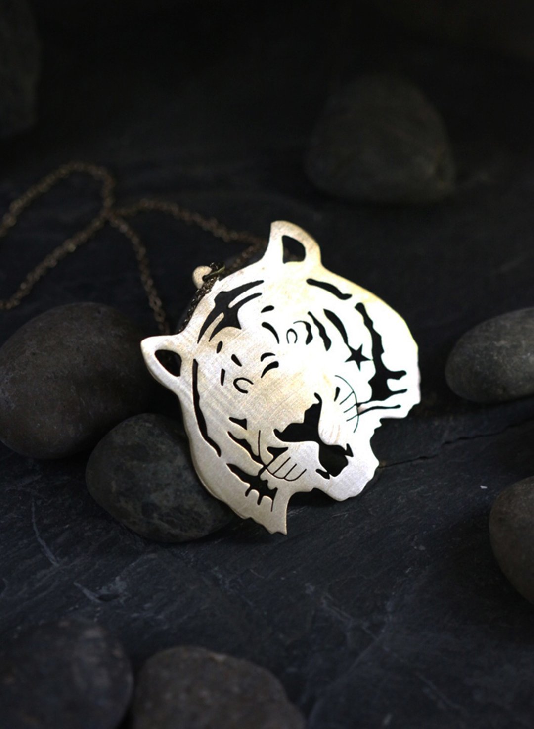 Tiger face Necklace.(size S) - 项链 - 其他金属 