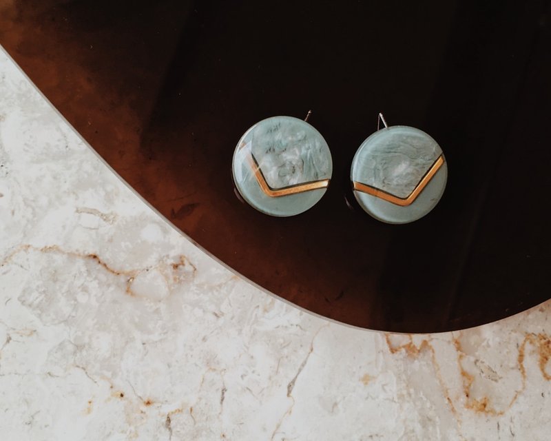 稀少老件 V耳环｜湖水绿｜耳针｜耳夹 - 耳环/耳夹 - 压克力 绿色