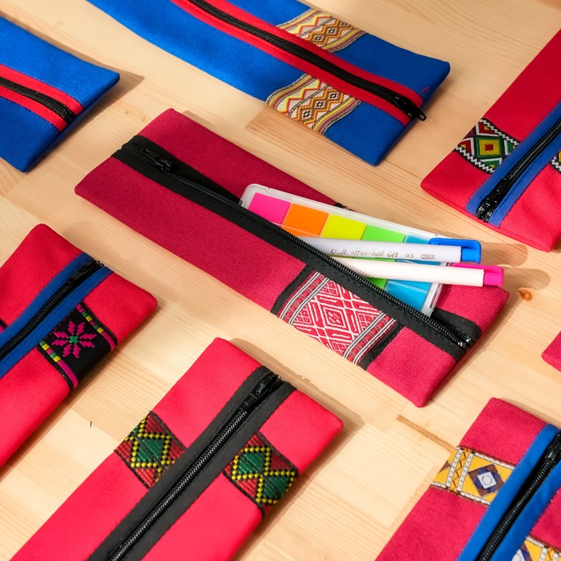 【原风艺站】超薄型图腾随身轻笔袋 | 原住民 族服 台湾印象 - 化妆包/杂物包 - 其他人造纤维 红色