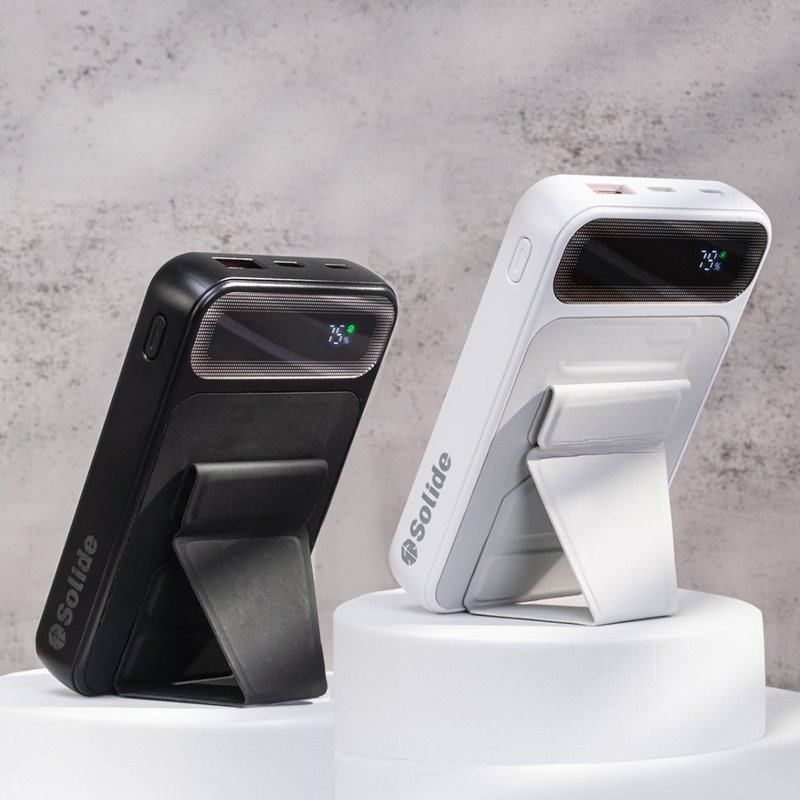 Pluto 10000mAh 22.5W 三合一磁吸行动电源 - 充电宝/传输线 - 其他材质 灰色