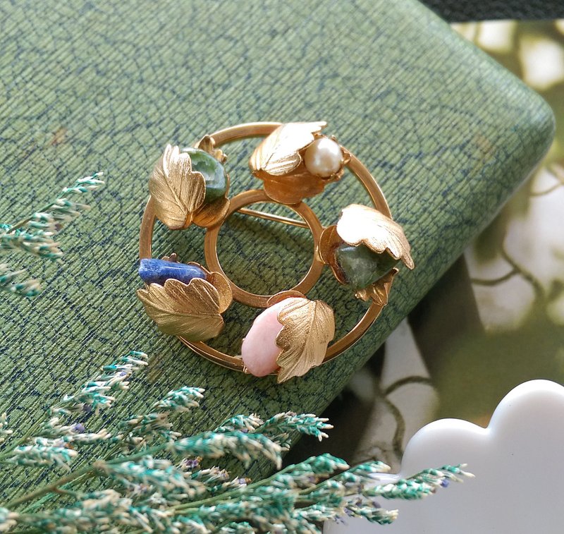 【美国西洋古董饰品】SARAH COV Flowered Circle 别针 胸针 - 徽章/别针 - 其他金属 金色