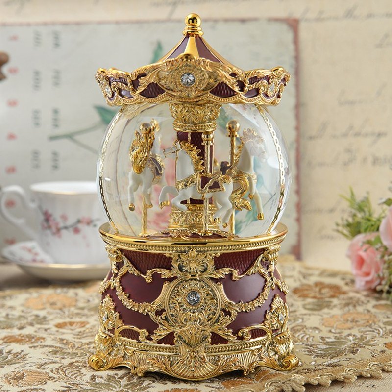酒红金游乐马(灯光)(十周年纪念款)水晶球音乐铃 生日情人节礼物 - 摆饰 - 玻璃 