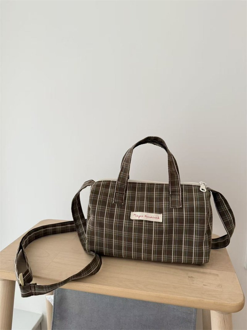 小众设计文艺日系格纹小方包轻便手拿包 - 手提包/手提袋 - 棉．麻 多色