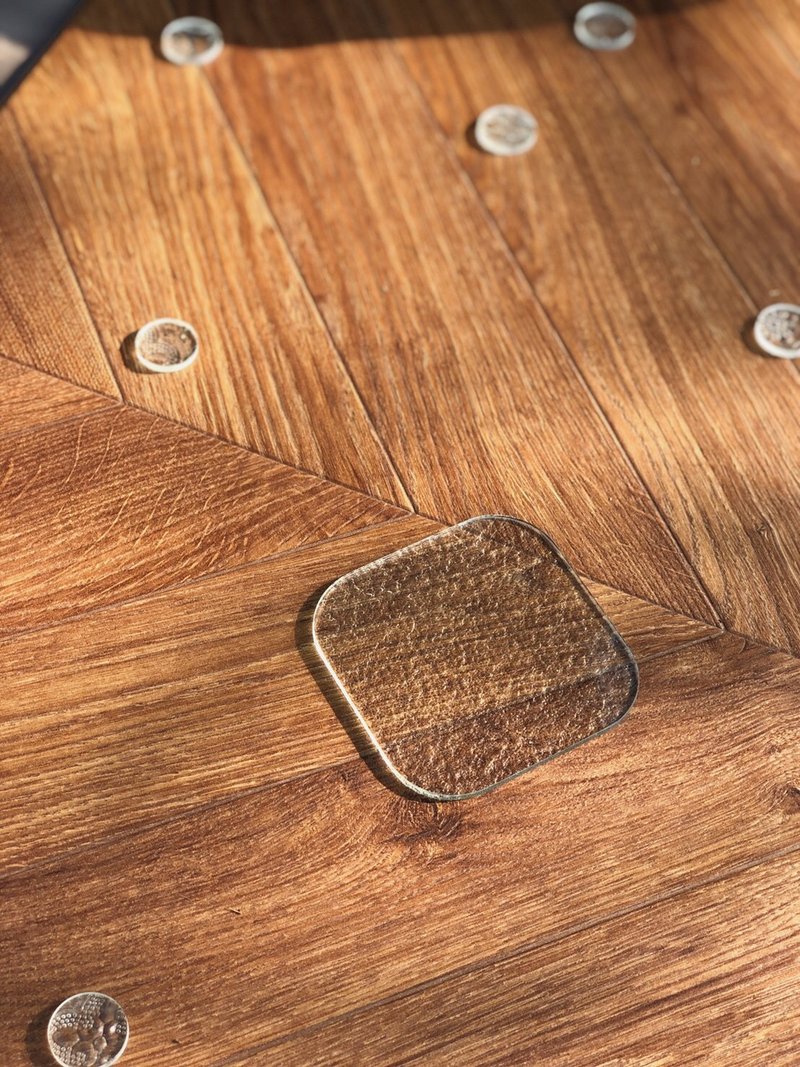 银霞玻璃 方形茶杯杯垫 - 摆饰 - 玻璃 