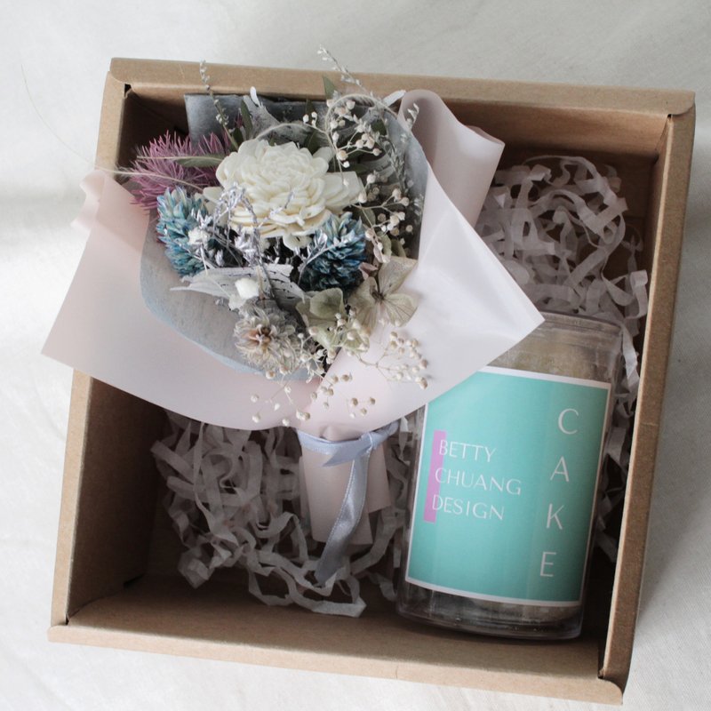 【FACHIC干燥扩香花束 x BettyChuang核桃雪球】白色情人节礼盒 - 蛋糕/甜点 - 新鲜食材 蓝色