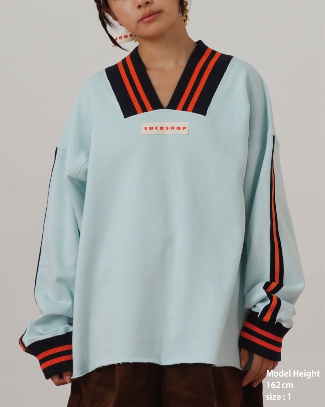 线条饰边 V 领卫衣 LIGHT BLUE - 中性连帽卫衣/T 恤 - 棉．麻 蓝色