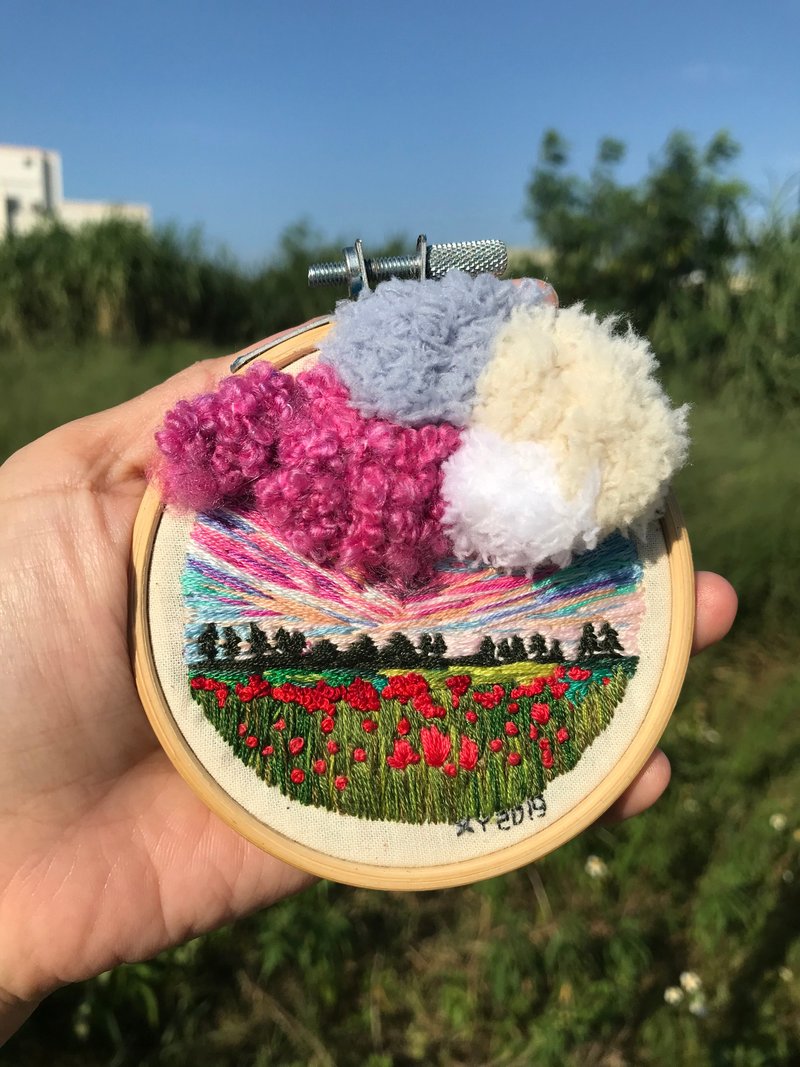 The 3D embroidered amazing skyline hoop 手工刺绣挂画摆饰 - 摆饰 - 绣线 多色