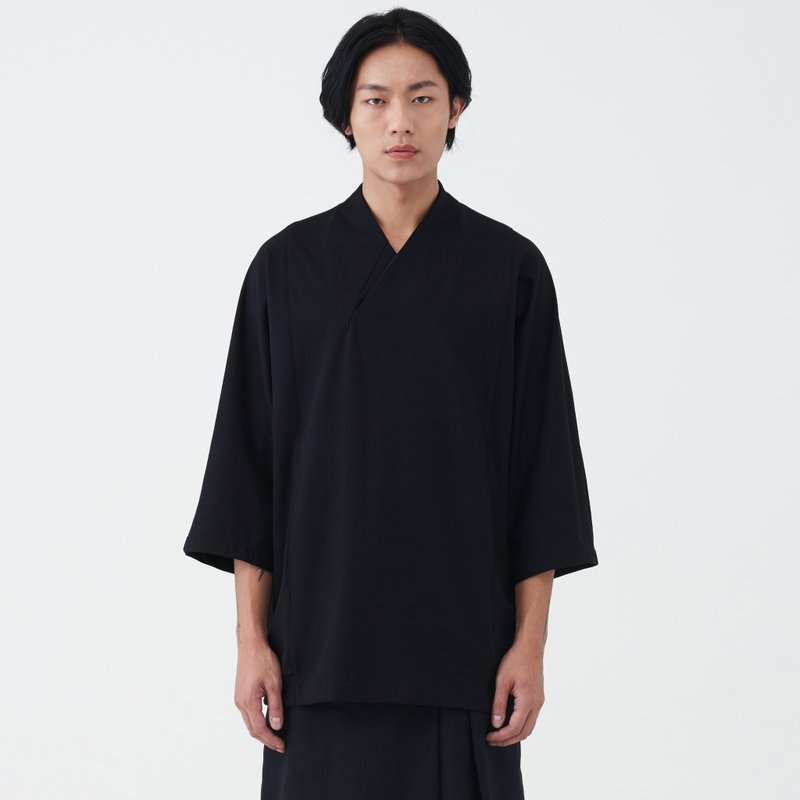 TRAN - Y字领上衣 - 男装上衣/T 恤 - 棉．麻 黑色