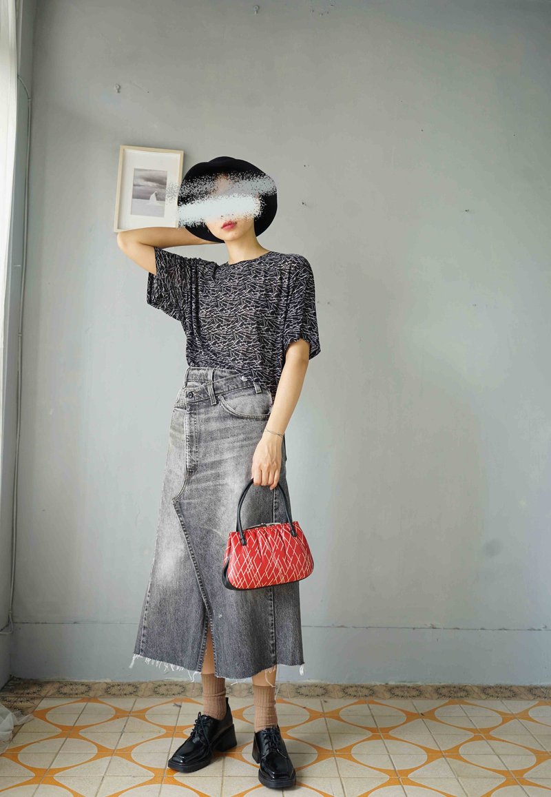 寻宝古着-几何线条杂讯印花弹性凉感针织上衣 - 女装 T 恤 - 聚酯纤维 灰色