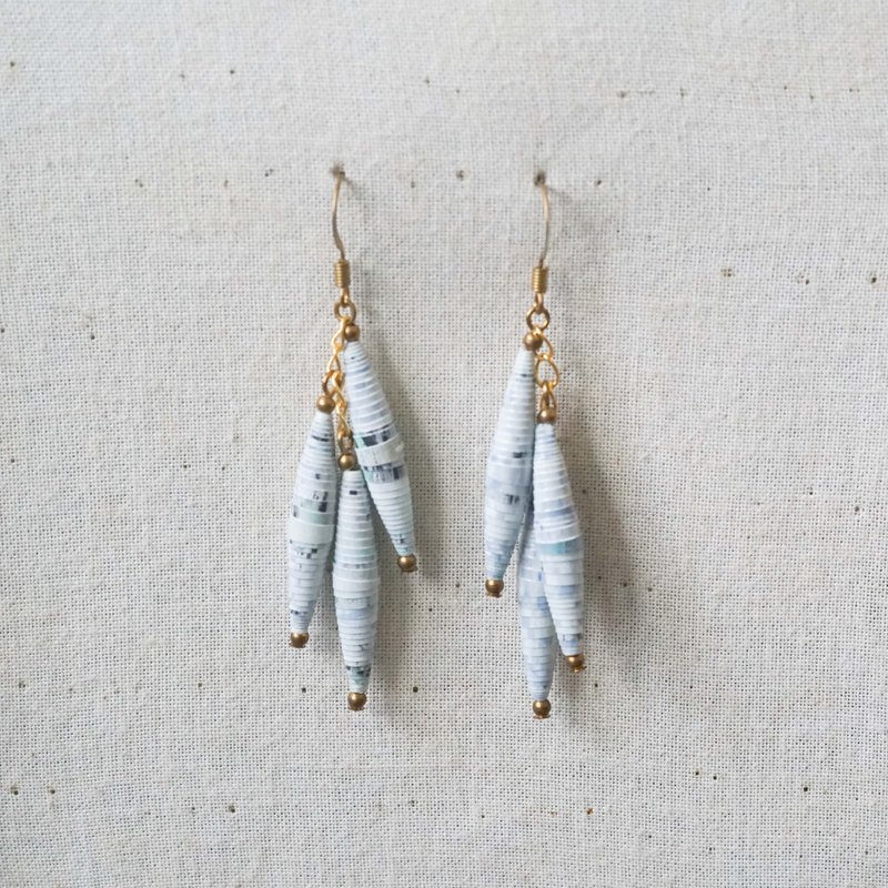 【小卷纸手作/纸艺/饰品】白灰纺锤多层次耳环 - 耳环/耳夹 - 纸 灰色