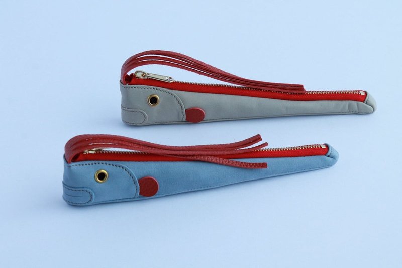 龙宫使者造型笔袋【全长26cm】 - 化妆包/杂物包 - 真皮 多色