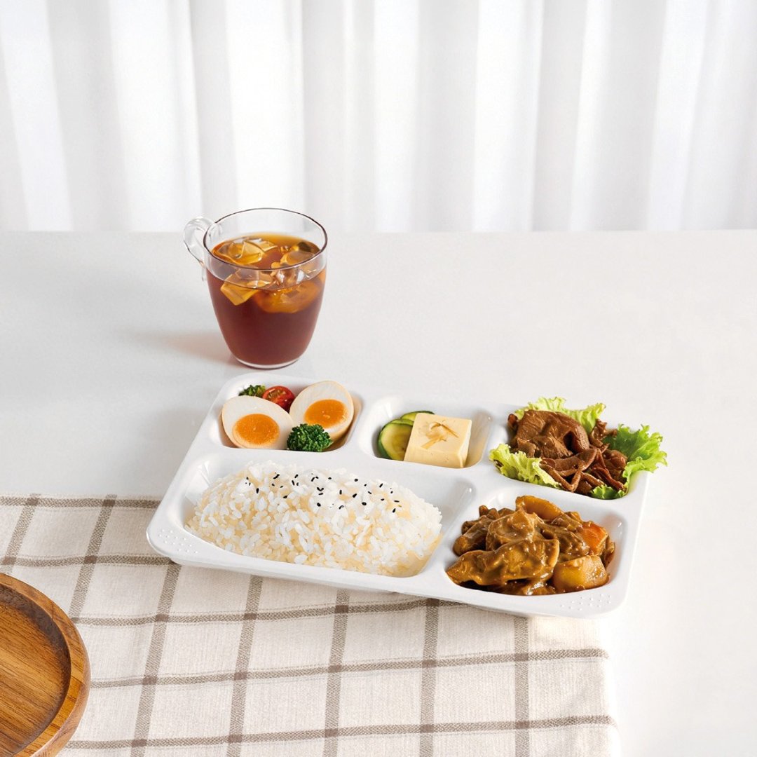 【哩皿生活】Tritan 五格餐盘组 午餐盘 儿童餐盘 喂食盘 分隔盘 - 盘子/餐盘/盘架 - 塑料 白色
