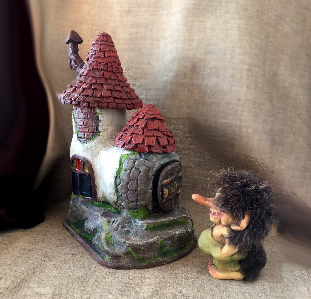 Handmade Miniature House,Diorama House,Mantel decor, Fairy tale Lamp,Troll House - 灯具/灯饰 - 玻璃 多色