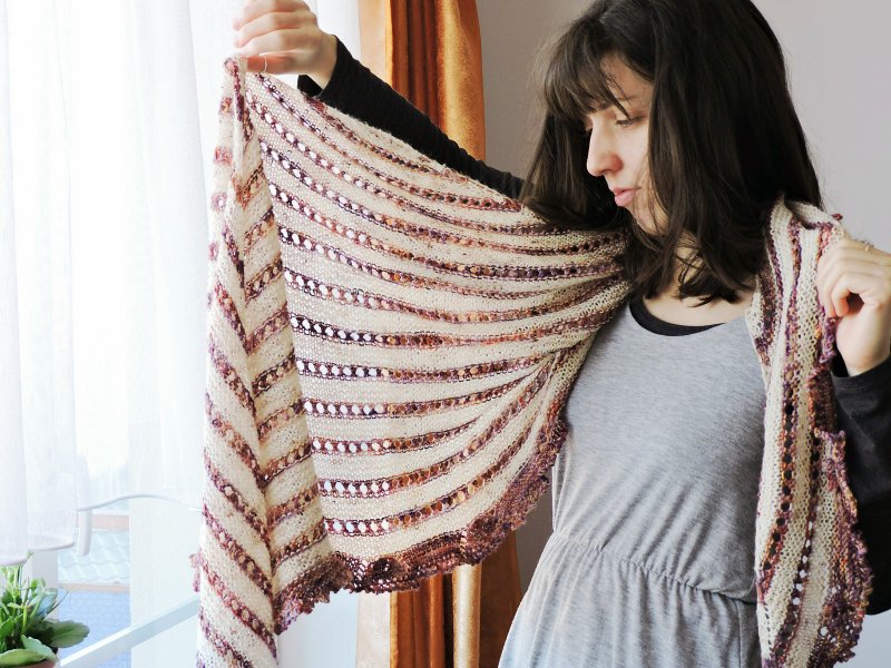 Mina shawl knitting manual electronic file - 手工艺教程/工具书 - 其他材质 