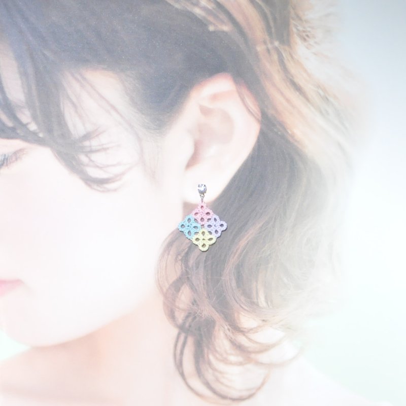 新品万岁! 马赛克方块耳环 彩虹 Mosaic Square Earrings Tatting - 耳环/耳夹 - 绣线 多色