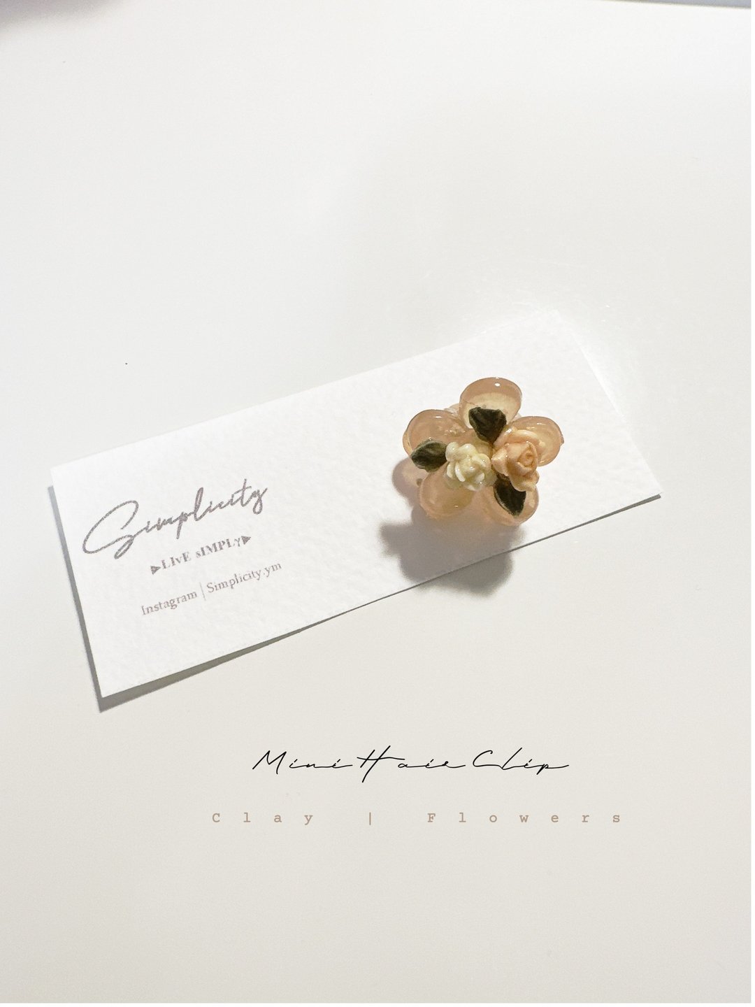 Simplicity | 黏土花 迷你发夹 Mini Clay Hair Clip - 发饰 - 其他材质 