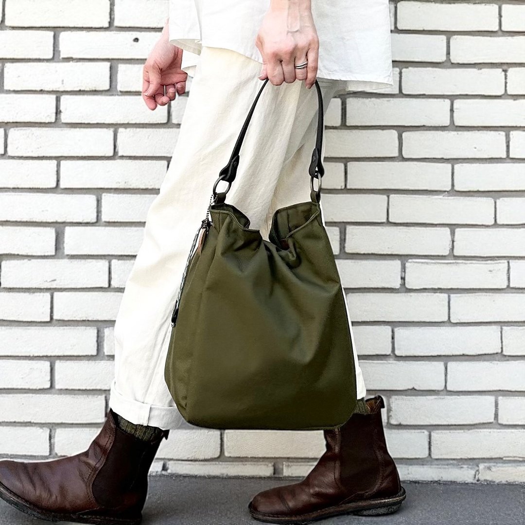 BALON | 卡其 | CORDURA® 台湾制 拨水尼龙材质 束口斜背包 - 侧背包/斜挎包 - 尼龙 绿色