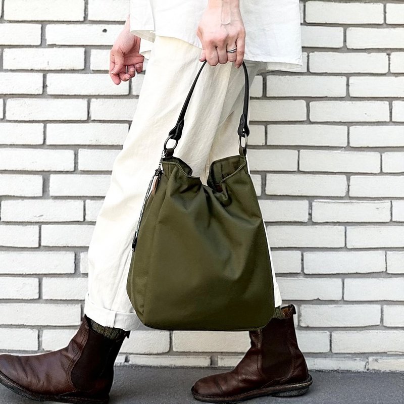 BALON卡其CORDURA 防水尼龙半肩包 - 侧背包/斜挎包 - 尼龙 绿色