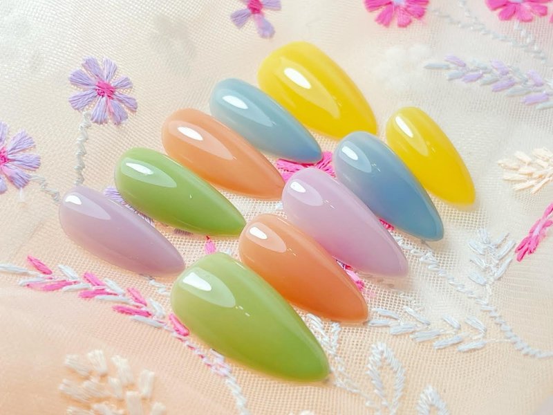 穿戴甲/穿衫甲/手工绘制/多彩素色凝胶 - 指甲油/指甲贴 - 其他材质 