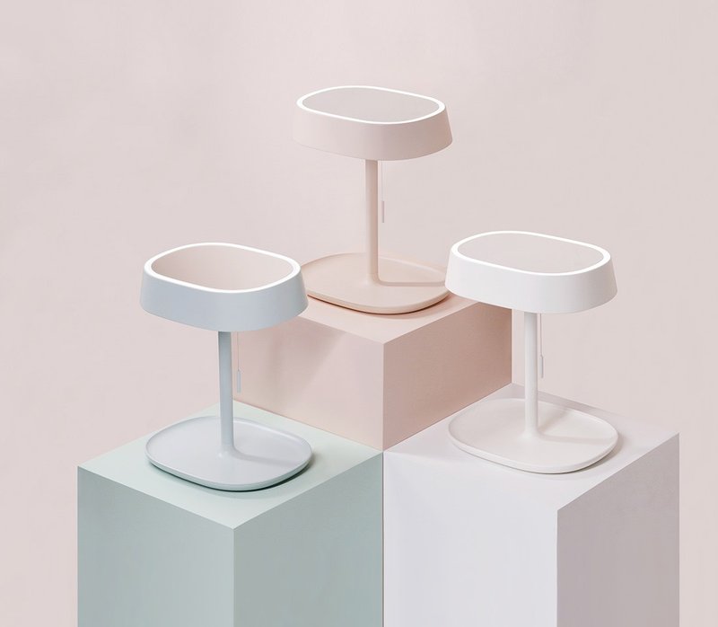 二代化妆镜台灯 MIRROR LAMPS 2 - 彩妆刷具/镜子/梳子 - 塑料 
