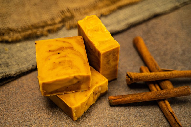 圆舞曲|红酒多酚Q弹手工皂 - 肥皂/手工皂 - 精油 金色