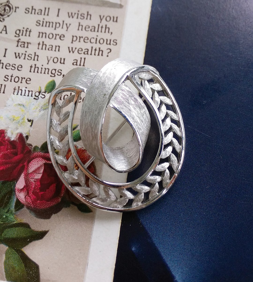 Vintage Jewelry 西洋古董饰品 TRIFARI 银色调 篓空小麦叶 别针 - 徽章/别针 - 其他金属 金色