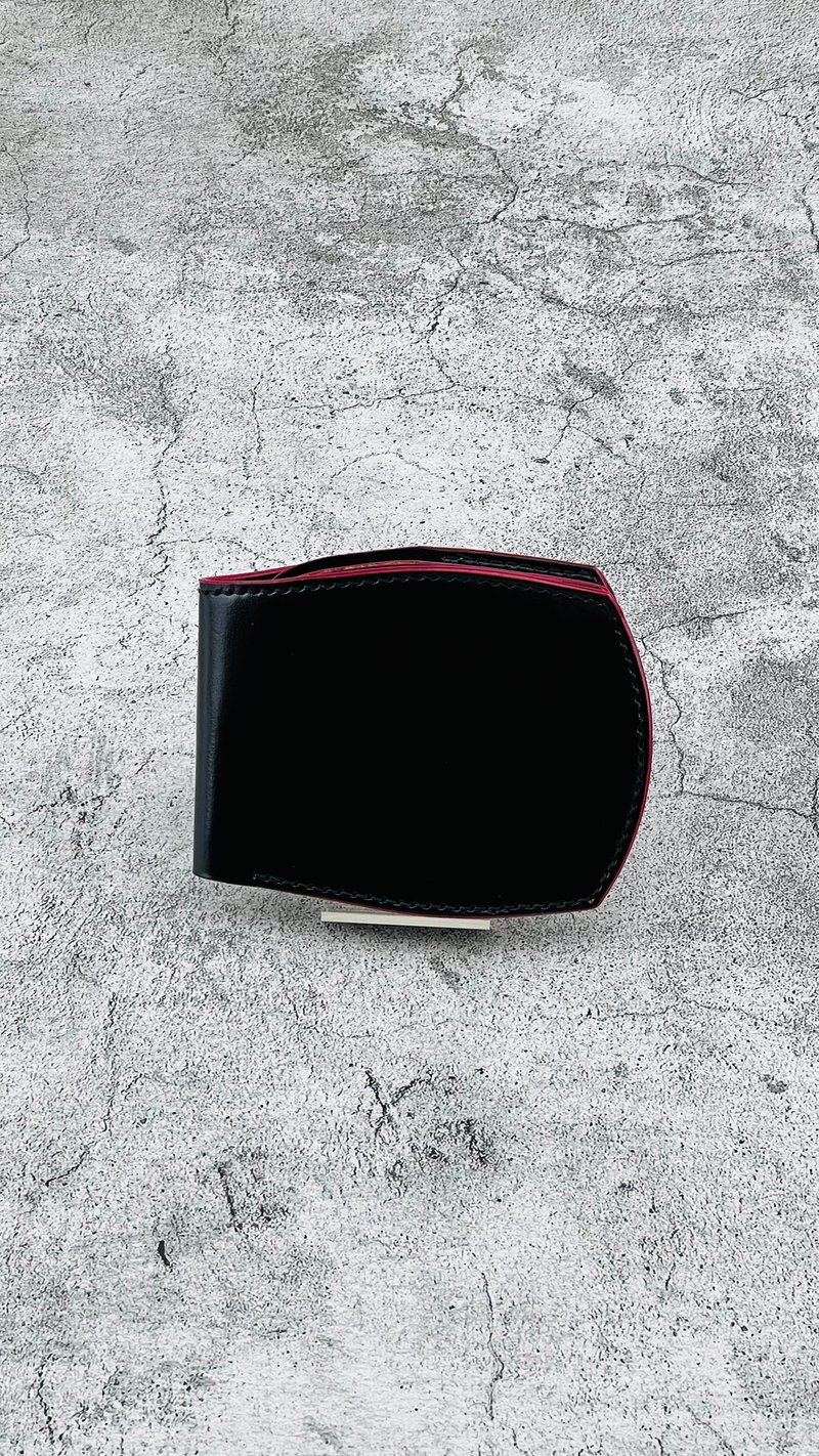 【短夹】SL.002植鞣弧型面短夹/ 意大利植鞣革/ 黑底桃红边 - 皮夹/钱包 - 真皮 