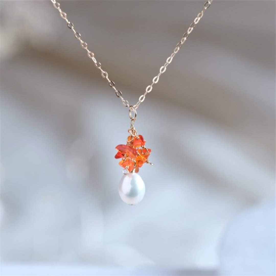 fire opal necklace: Fire Opal x Freshwater Pearl Necklace Natural Stone Orange - 项链 - 宝石 