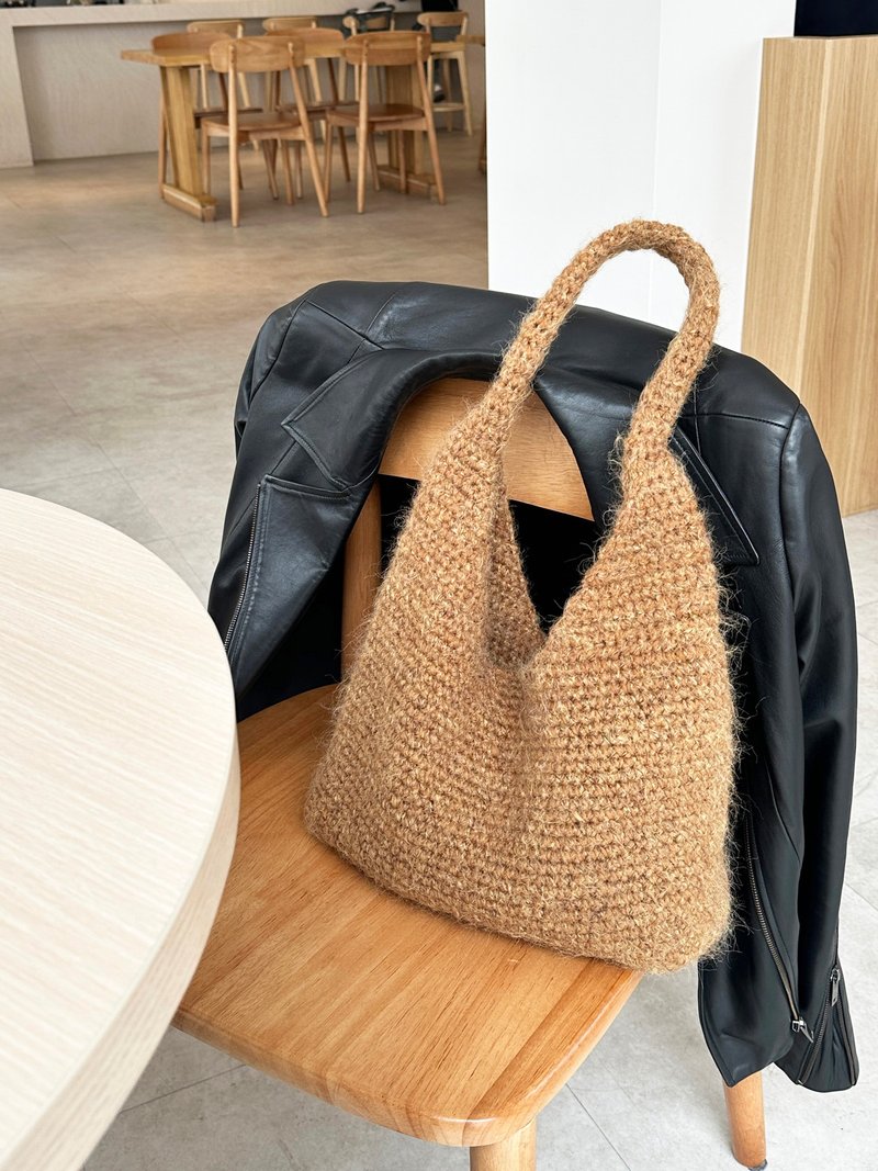 【 成品 】旷野马海肩背包 - 侧背包/斜挎包 - 羊毛 多色