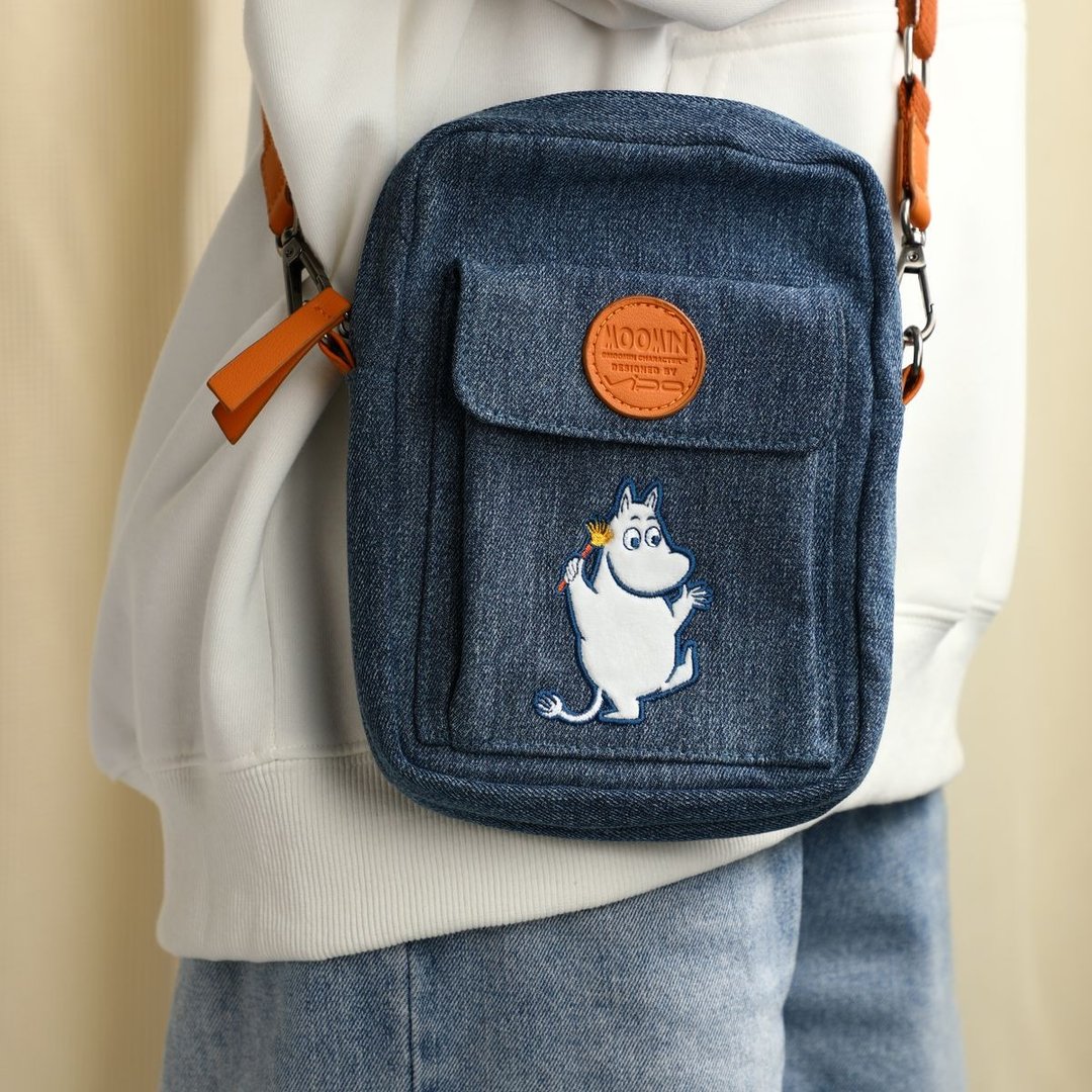 VIPO Moomin 斜孭袋 MM37255 - 侧背包/斜挎包 - 棉 