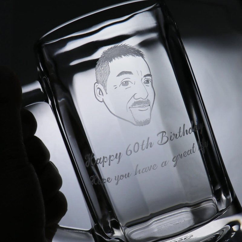 355cc【60岁大寿礼物】父亲节Q版画像啤酒杯 爸爸杯 定制化礼物似 - 酒杯/酒器 - 玻璃 灰色