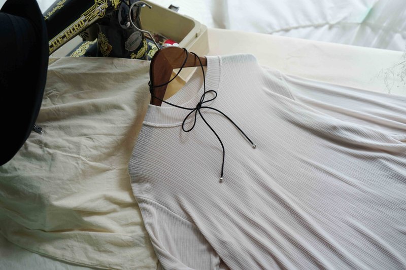 手作饰品-个性黑色麂皮绳绑带长链项链 - 项链 - 聚酯纤维 黑色