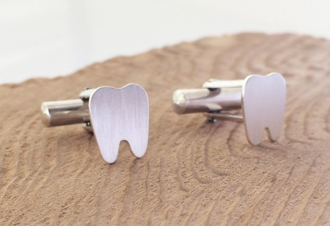Tooth ◇ Tooth cuffs ◇ Silver - 袖扣 - 其他金属 
