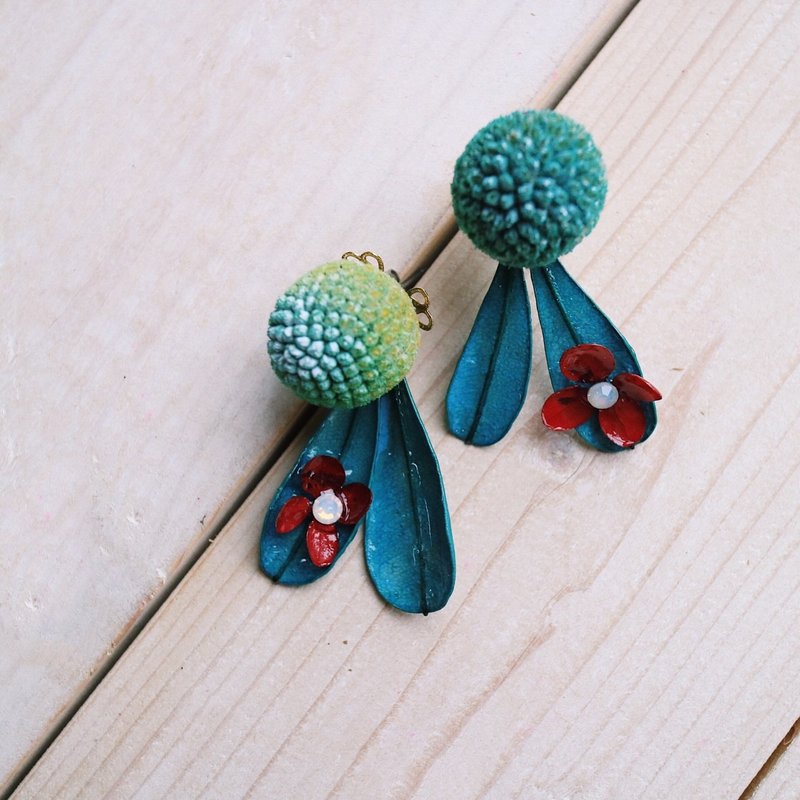 |岛国花 | 干燥花耳针式  - 耳环/耳夹 - 植物．花 绿色