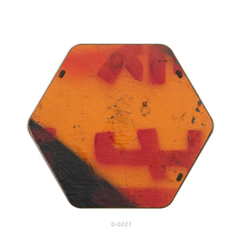台电热垫【彩绘】D-0227 退役变电箱再制计划 - 餐垫/桌巾 - 其他金属 橘色